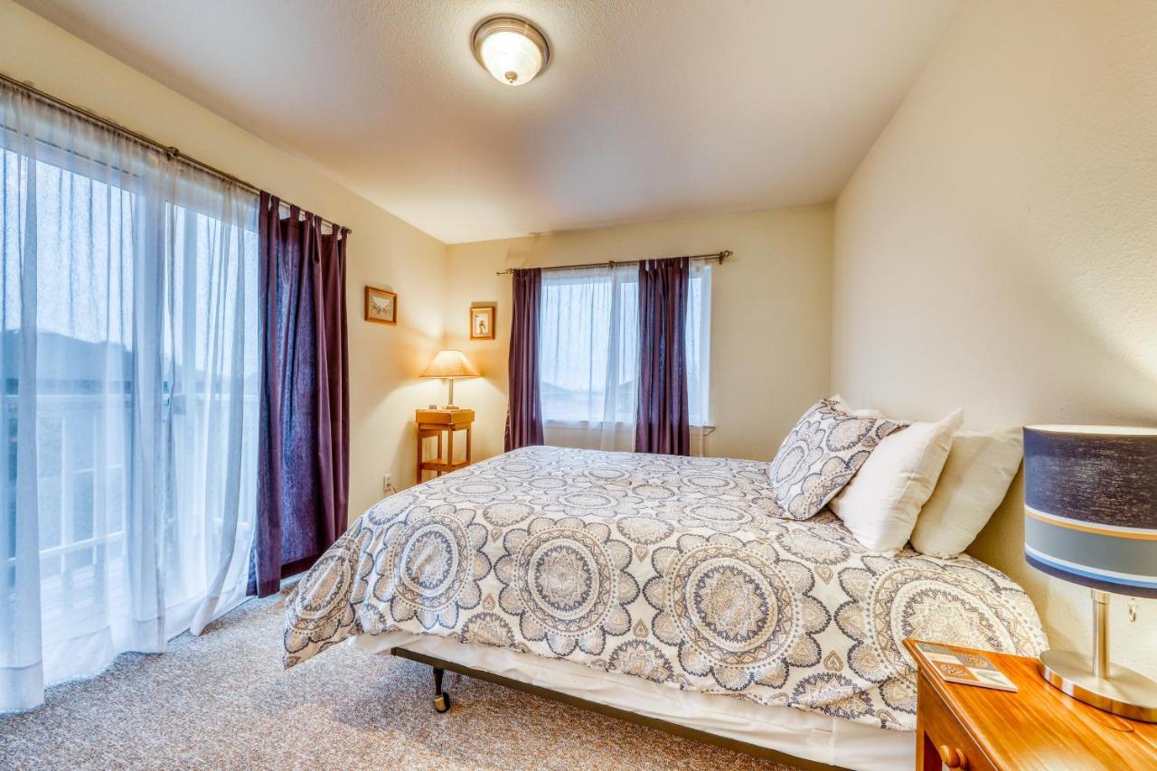 Seventh Street Select Villa Юрика Екстериор снимка